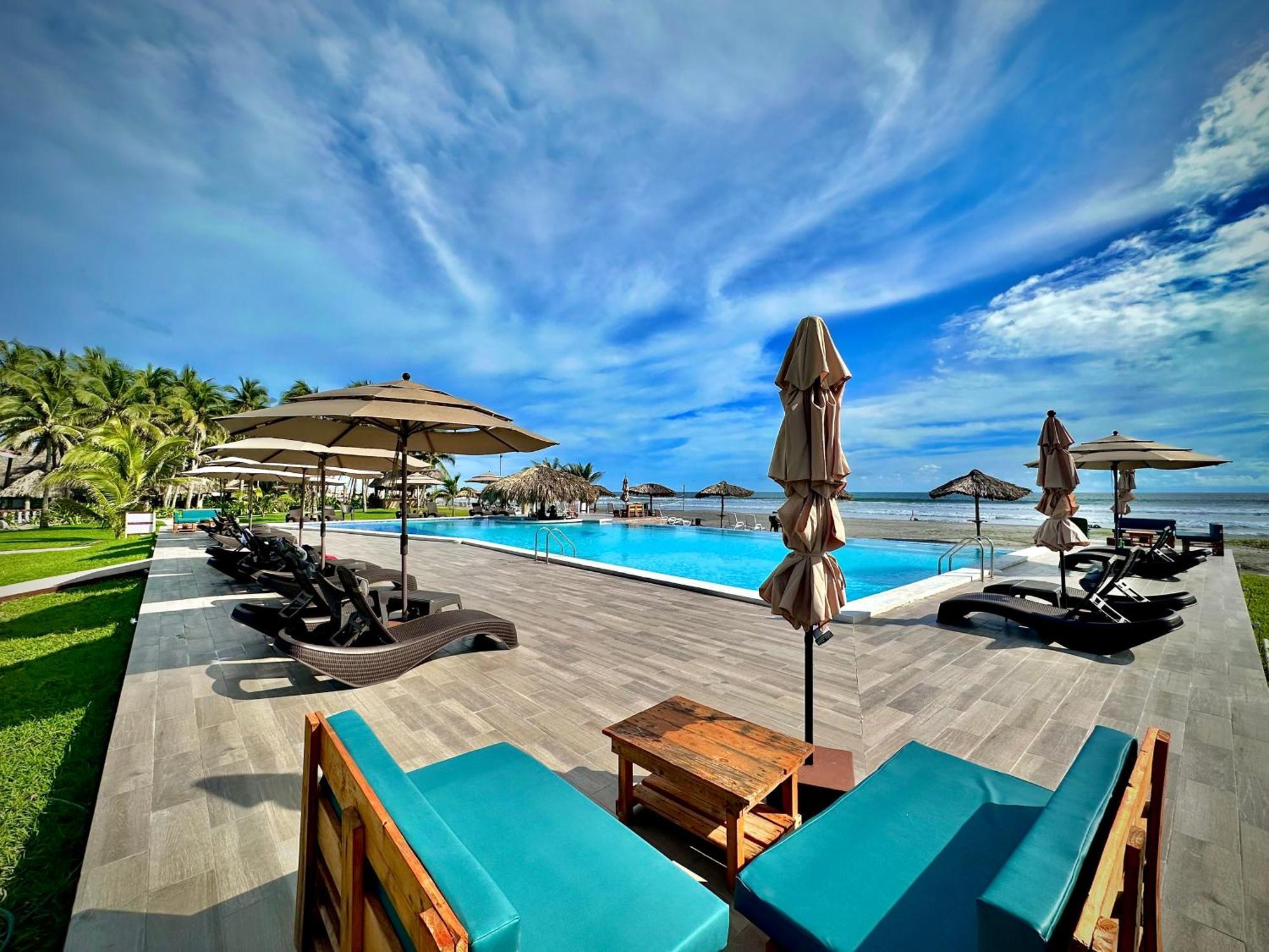San Luis La Herradura Hotel Tesoro Beach מראה חיצוני תמונה