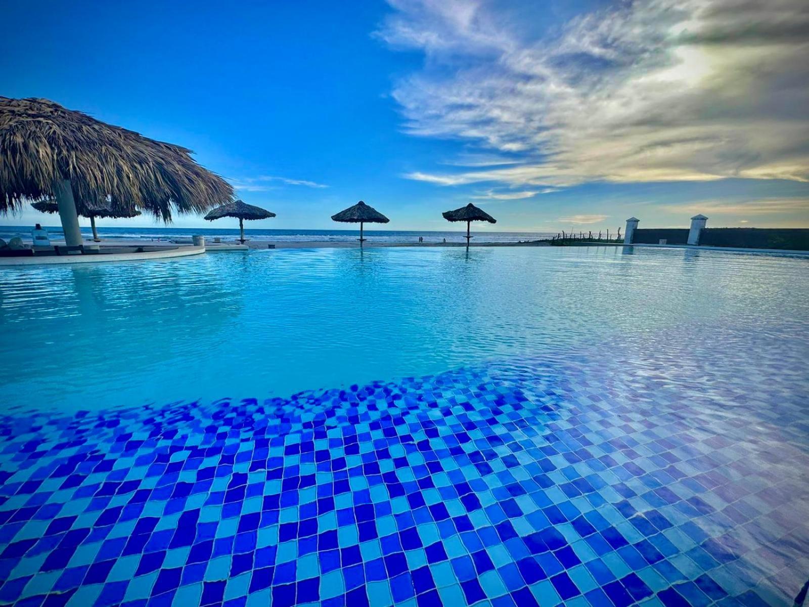 San Luis La Herradura Hotel Tesoro Beach מראה חיצוני תמונה